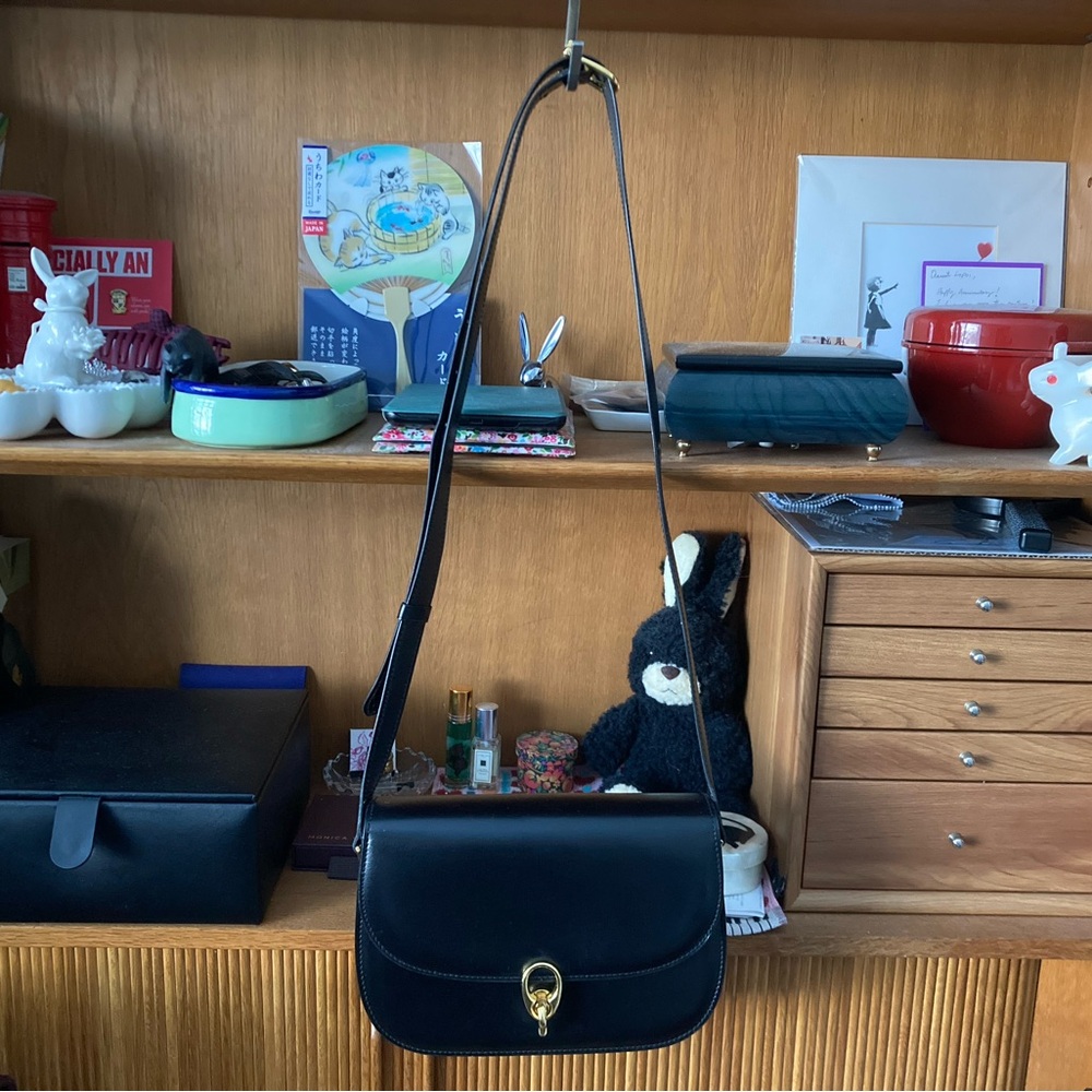Authentic Celine Vintage Shoulder Bag - Picture 2 of 16